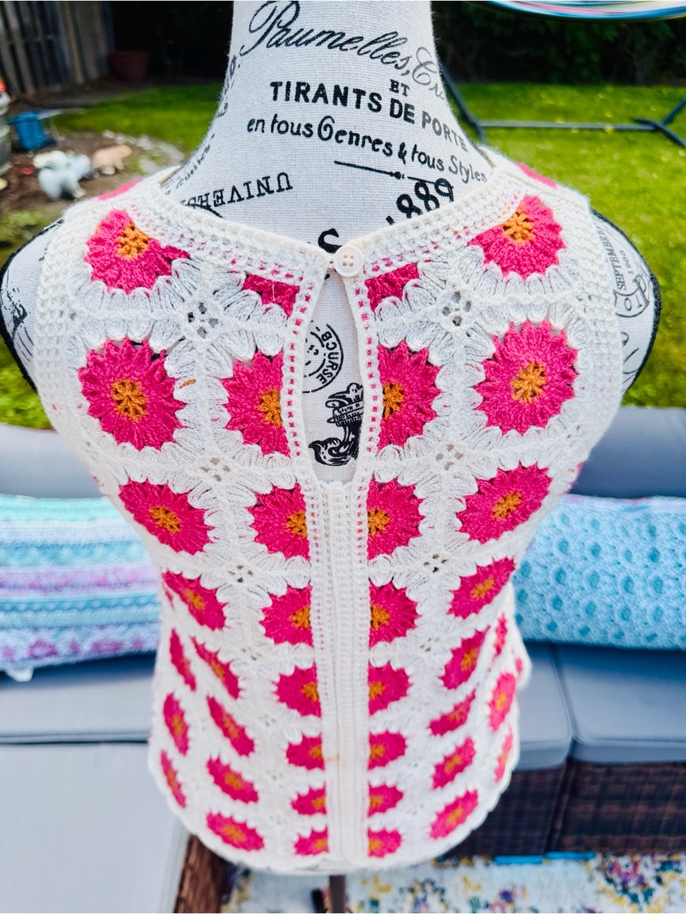 Handmade rebellion Crochet Floral Tank Top - Pink & White - Picture 4 of 10